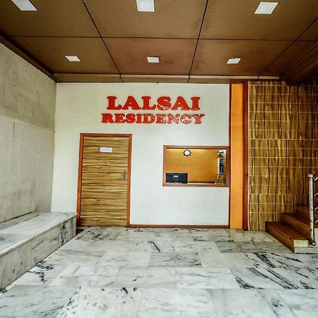 Lalsai Residency Andheri Мумбаи Экстерьер фото