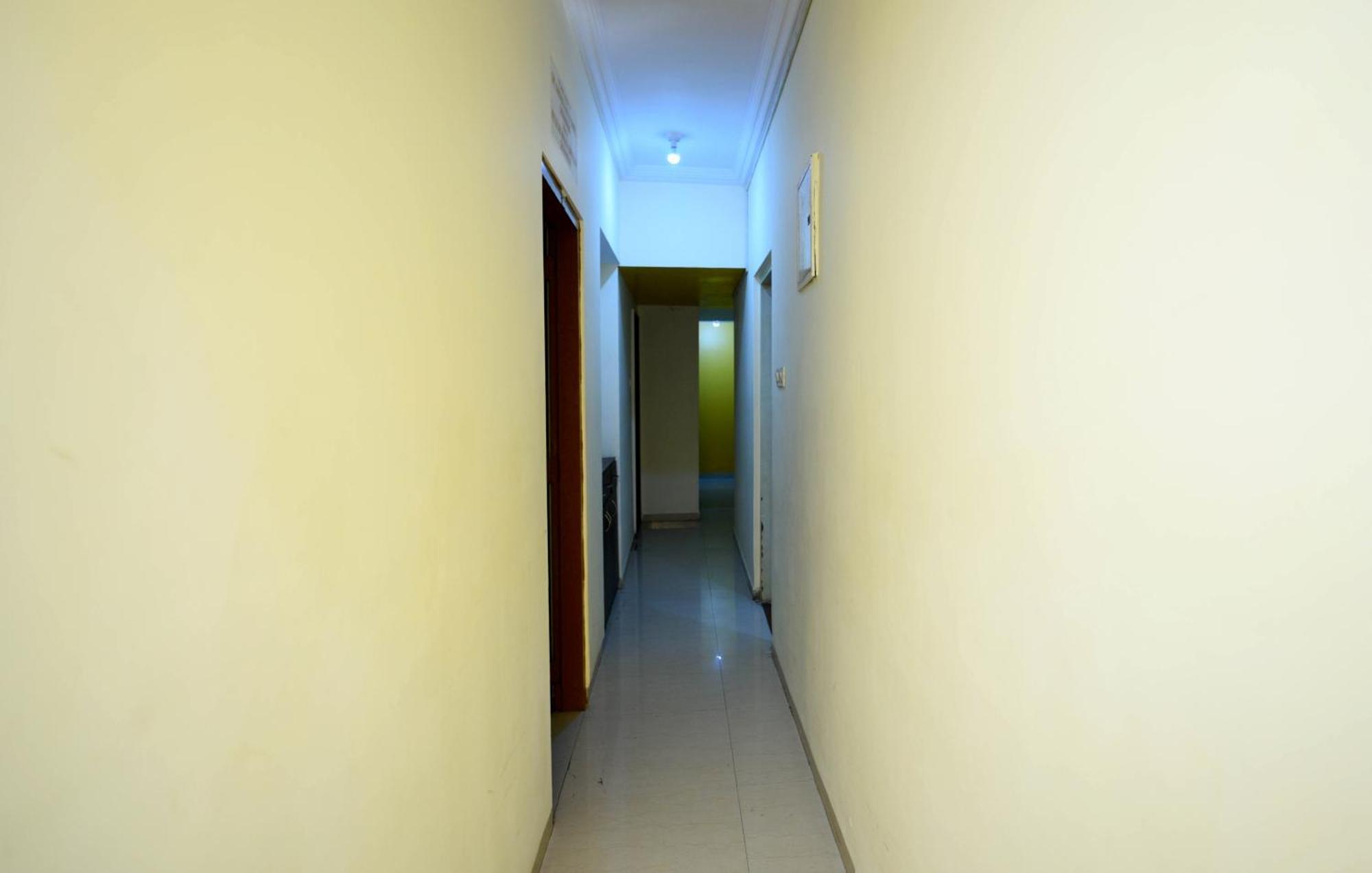 Lalsai Residency Andheri Мумбаи Экстерьер фото