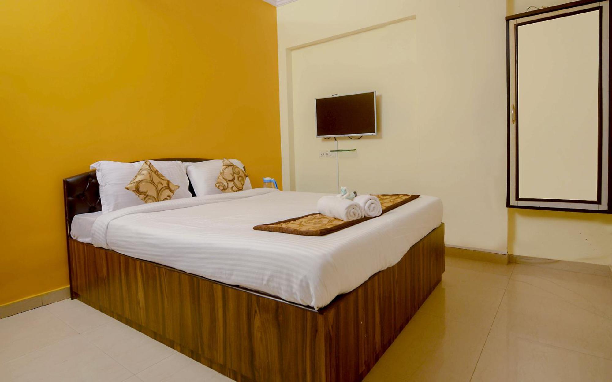 Lalsai Residency Andheri Мумбаи Экстерьер фото