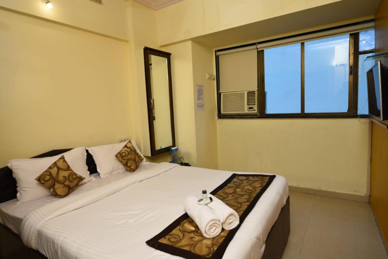 Lalsai Residency Andheri Мумбаи Экстерьер фото